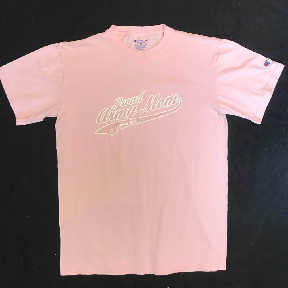 Champion Proud Army Mom T-Shirt
